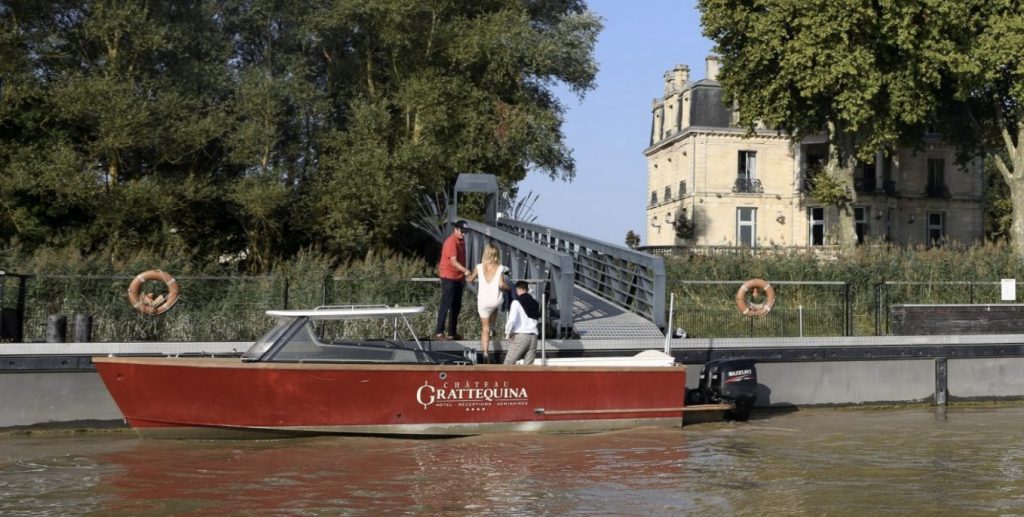 bordeaux-chateau-grattequina-bateau-logistique